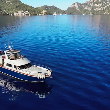 Ботель Blue Cruise In - Mavi Yolculuk *