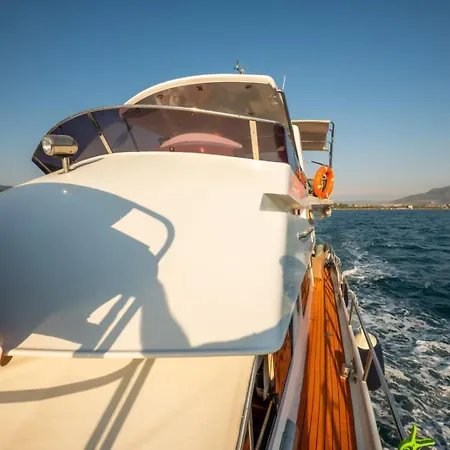 Blue Cruise In - Mavi Yolculuk Бозбурун